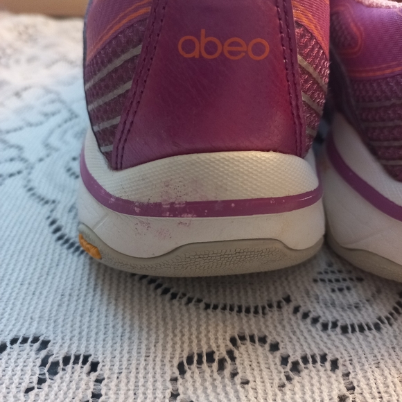 Women's Pink Aero VIBRAM  SIZE 8 M SHOES/SNEAKERS/ RUNNING/WALKING SHOES Nice - Picture 6 of 16